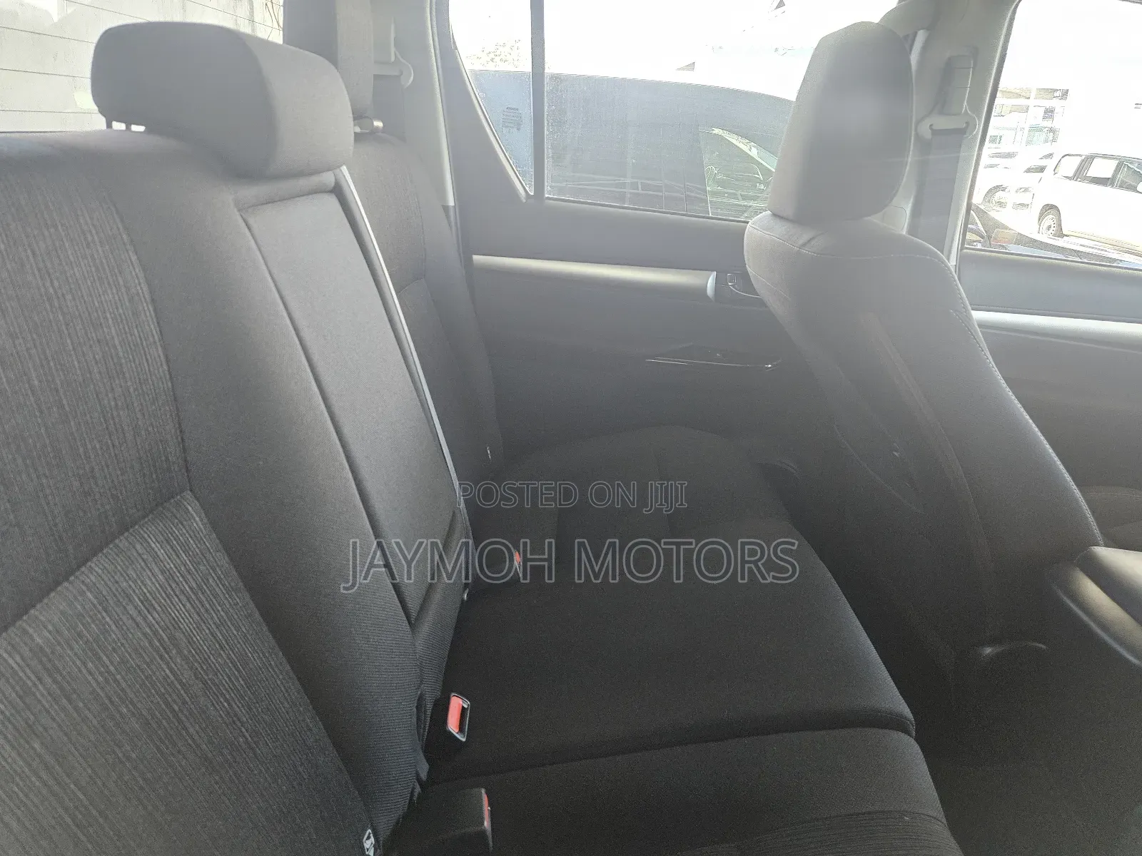 Toyota Hilux 2022 Black