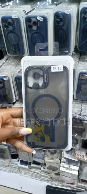 iPhone 11 Magsafe Case With Camera Stand + Metal Ring Lens
