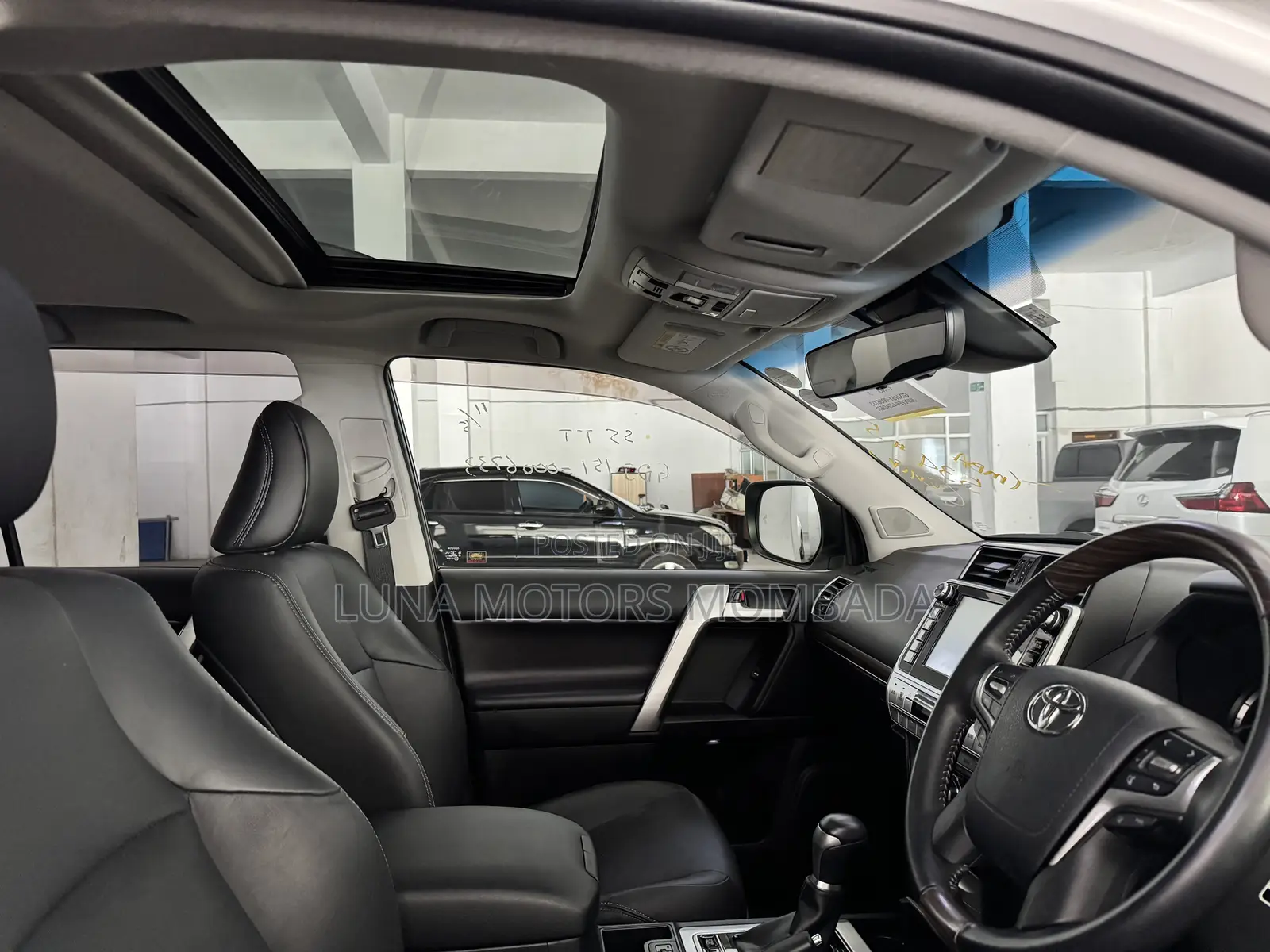 Toyota Land Cruiser Prado 2019 White