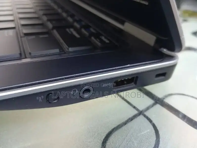Laptop Dell Latitude 7440 8GB Intel Core I5 SSD 256GB