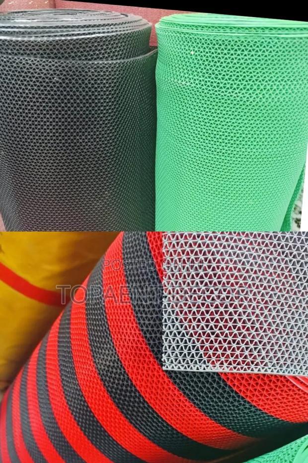 Perforated Colourful Non Slip PVC Floor Mats