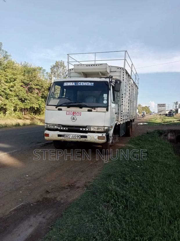 Very Clean Truck - thumbnail 3