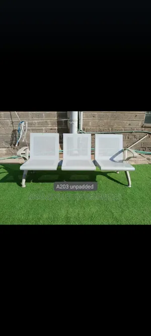 Unpadded Link Chair