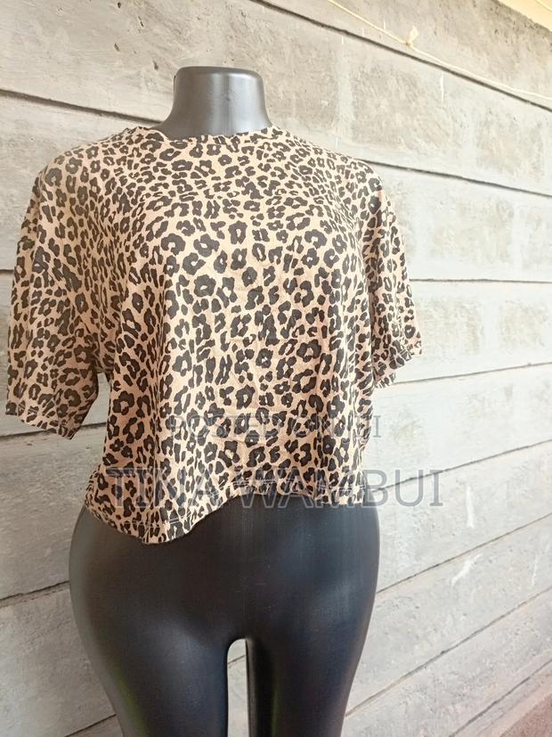 Thrifted Crop Tops - thumbnail 8