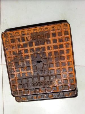 Cast Iron Manhole Cover 15" by 15" - thumbnail 2