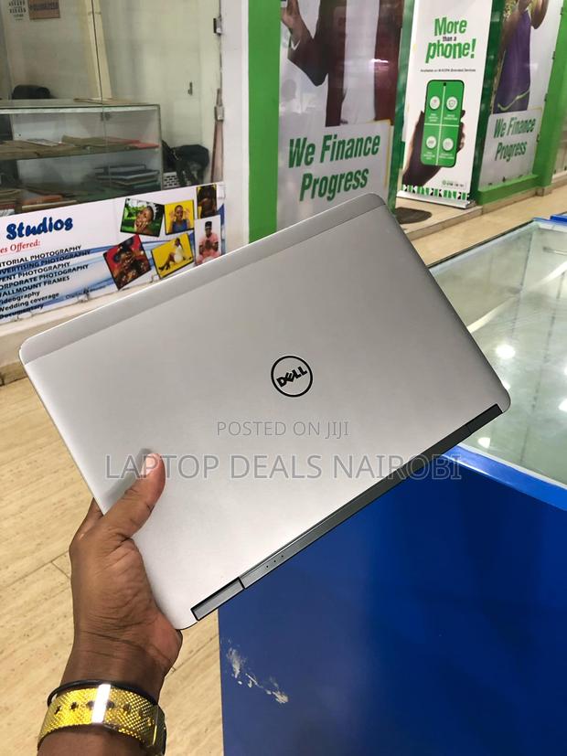 Laptop Dell Latitude 7440 8GB Intel Core I5 SSD 256GB - thumbnail 3