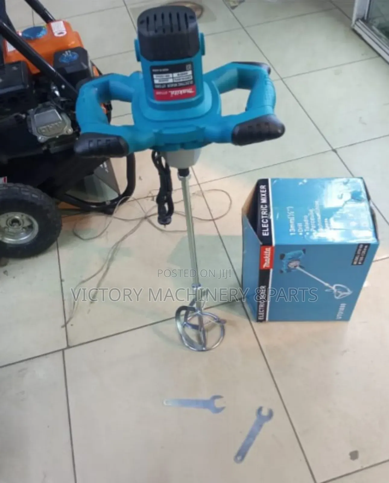 Makita Paint Mixer