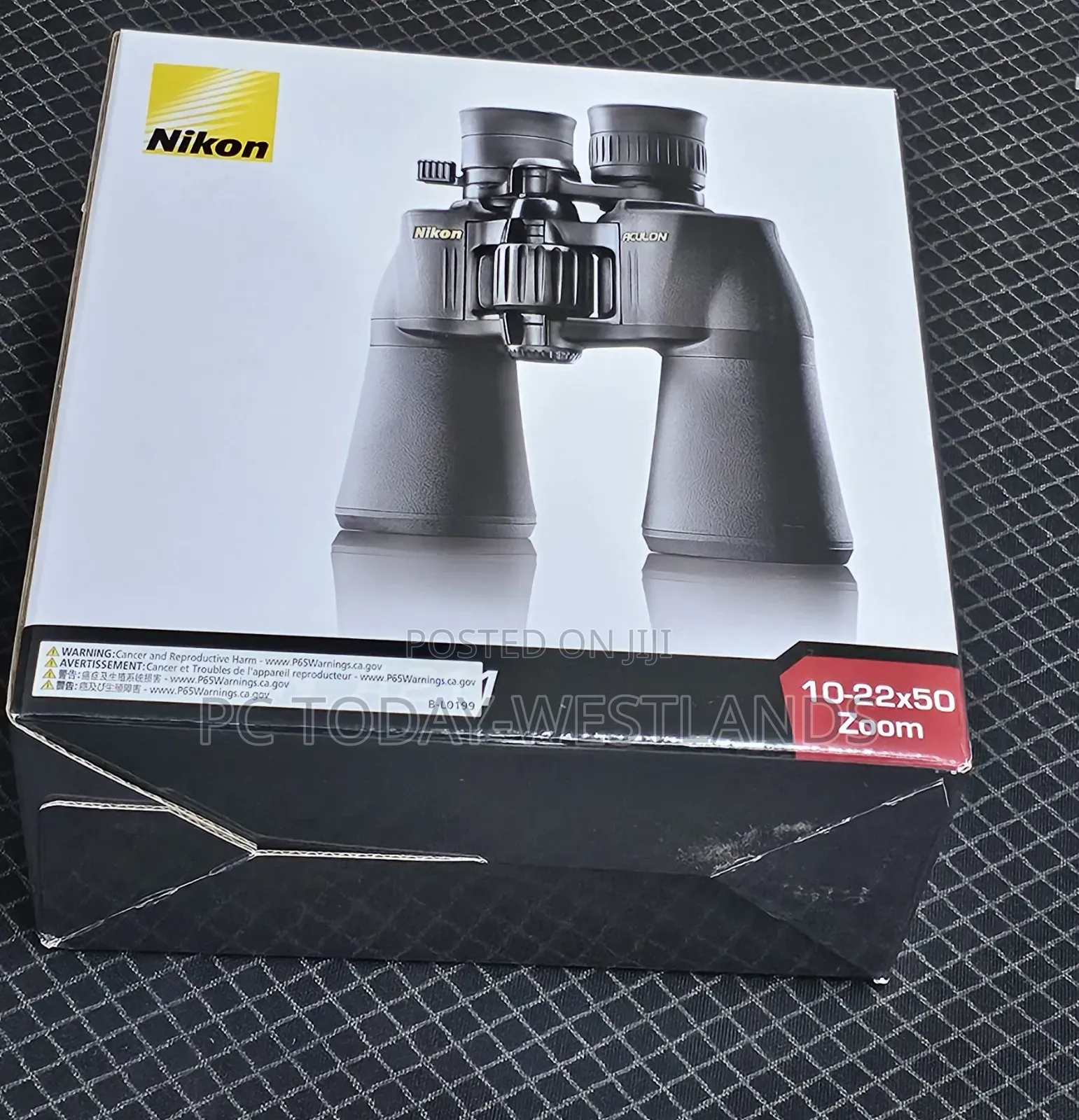 Nikon 10-22x50 Aculon A211 Binoculars