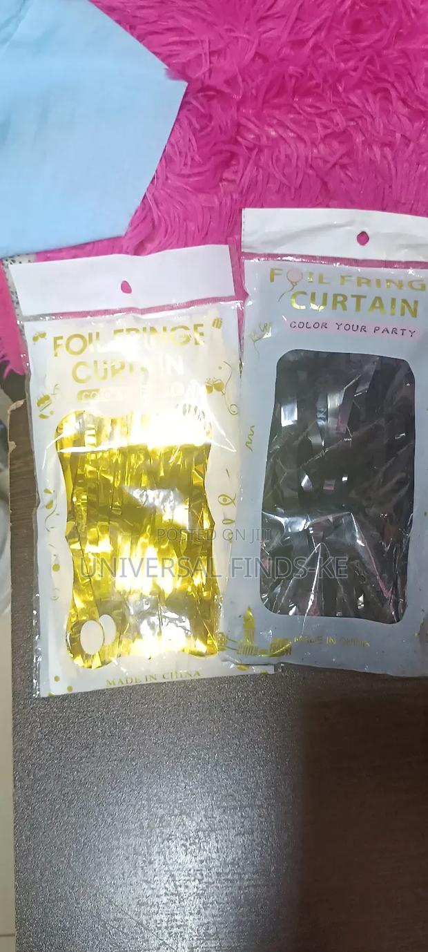 Party Fringe Curtains for Decorating - thumbnail 3