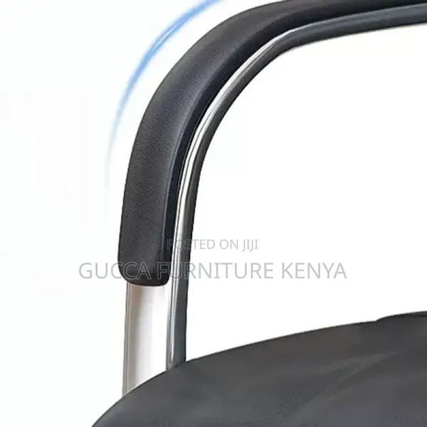 Office Chairs:Boardroom Style Leather Chair With Fixed Arms