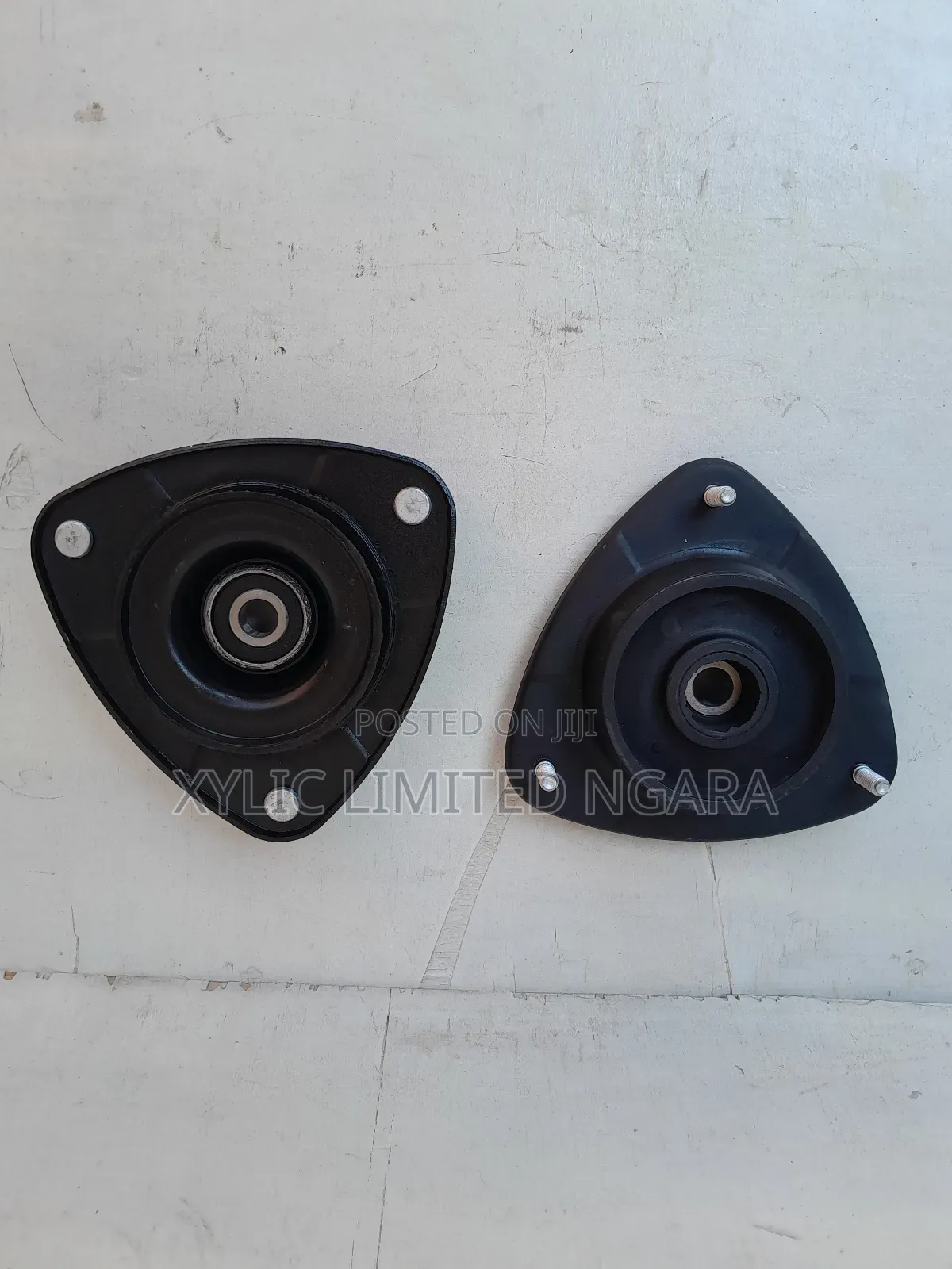 Subaru Front Shock Mounting