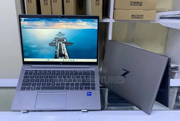 Laptop HP ZBook Firefly G8 16GB Intel Core i7 SSD 512GB - thumbnail 4