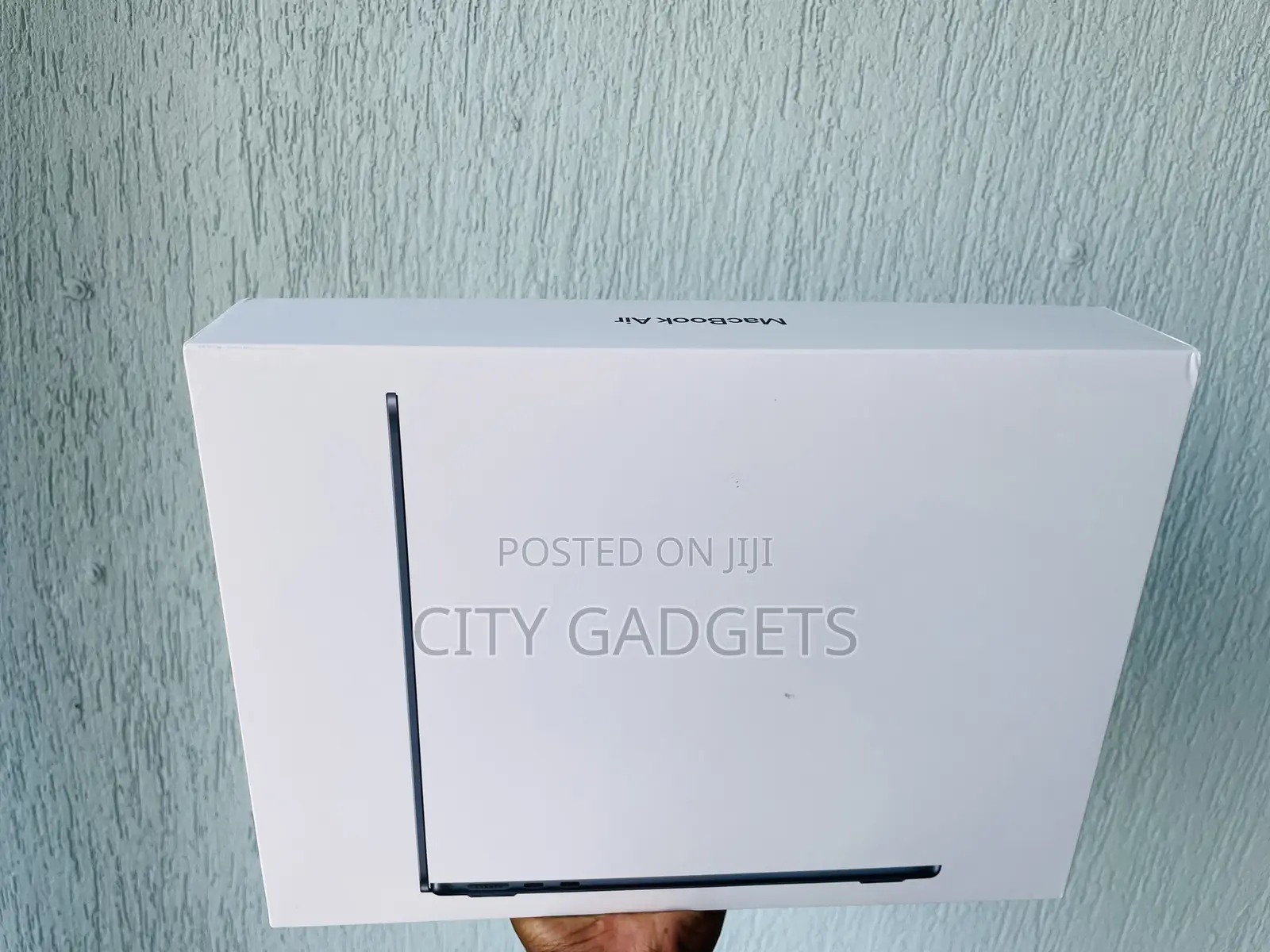 New Laptop Apple MacBook Air 2022 M2 8GB Apple M2 SSD 256GB
