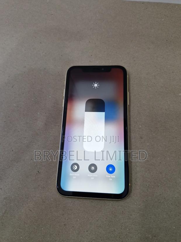 Apple iPhone XR 64 GB Yellow - thumbnail 6