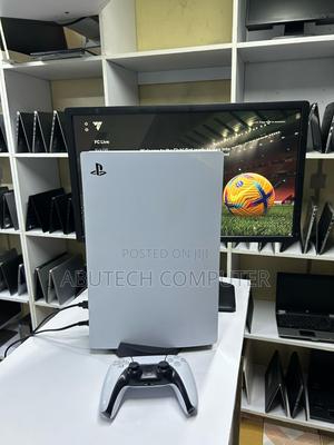 Play Station 5 - main view