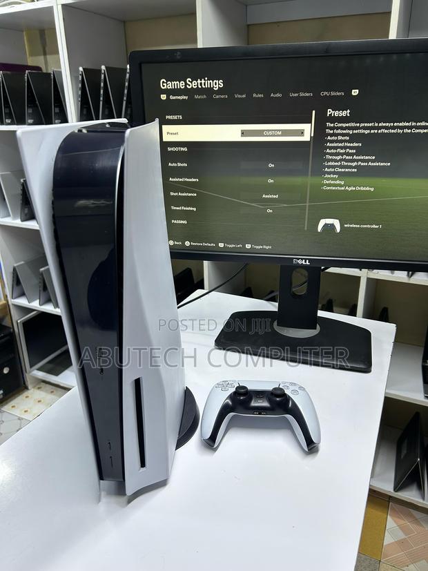 Play Station 5 - thumbnail 4