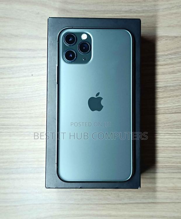 Apple iPhone 11 Pro 256 GB Blue - main view
