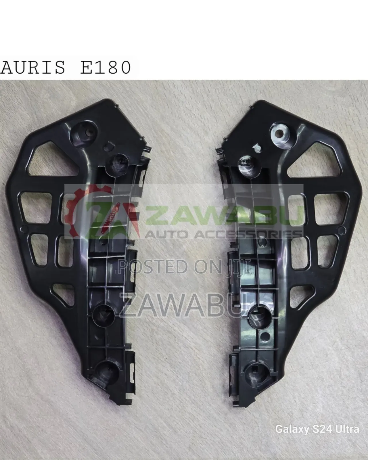 Front Bumper Slide/Bracket Auris E180 2013-2018