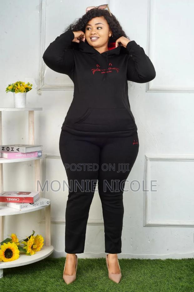 Red-Black Warm Tracksuit. - thumbnail 3