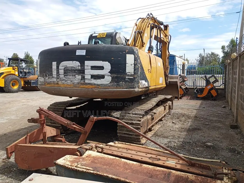 JCB Js 220lc Escavator