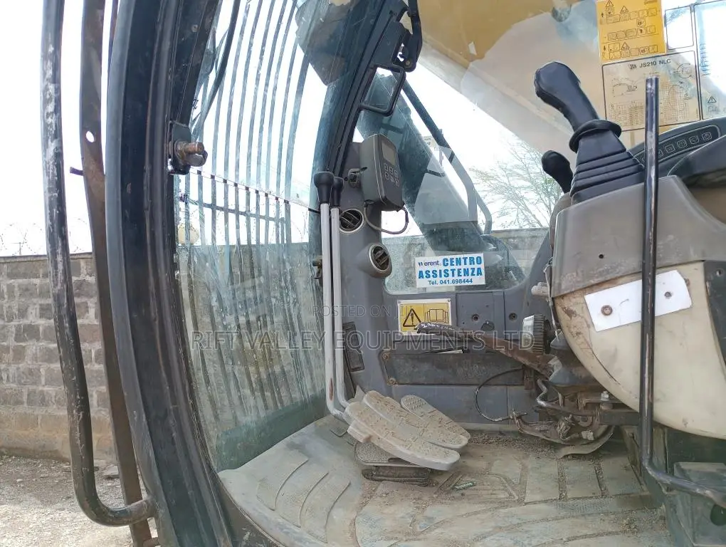 JCB Js 220lc Escavator