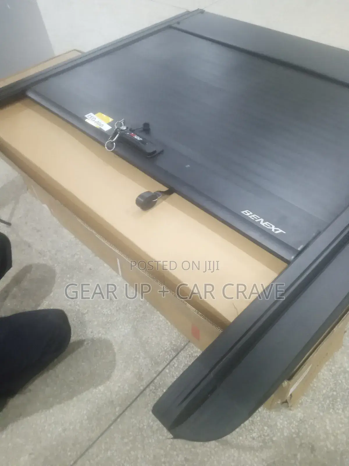 Premium Retractable Tonneau Hilux Cover