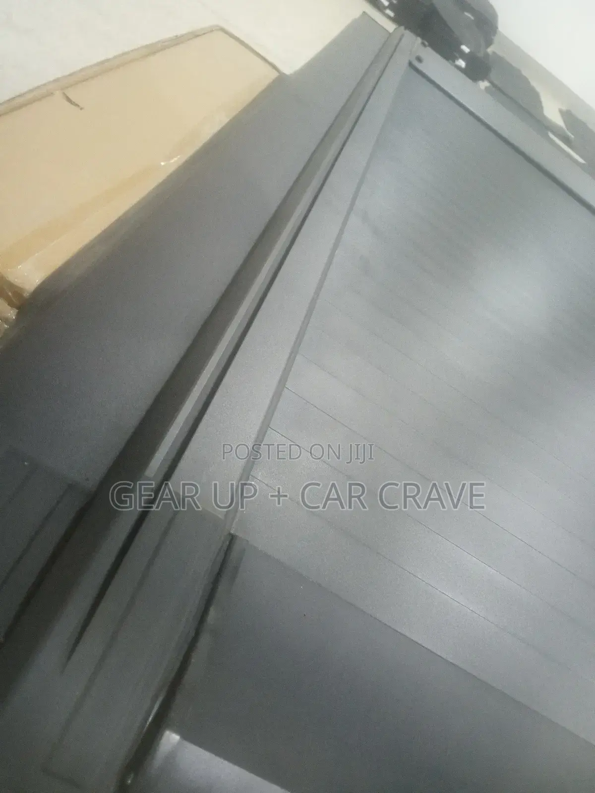 Premium Retractable Tonneau Hilux Cover