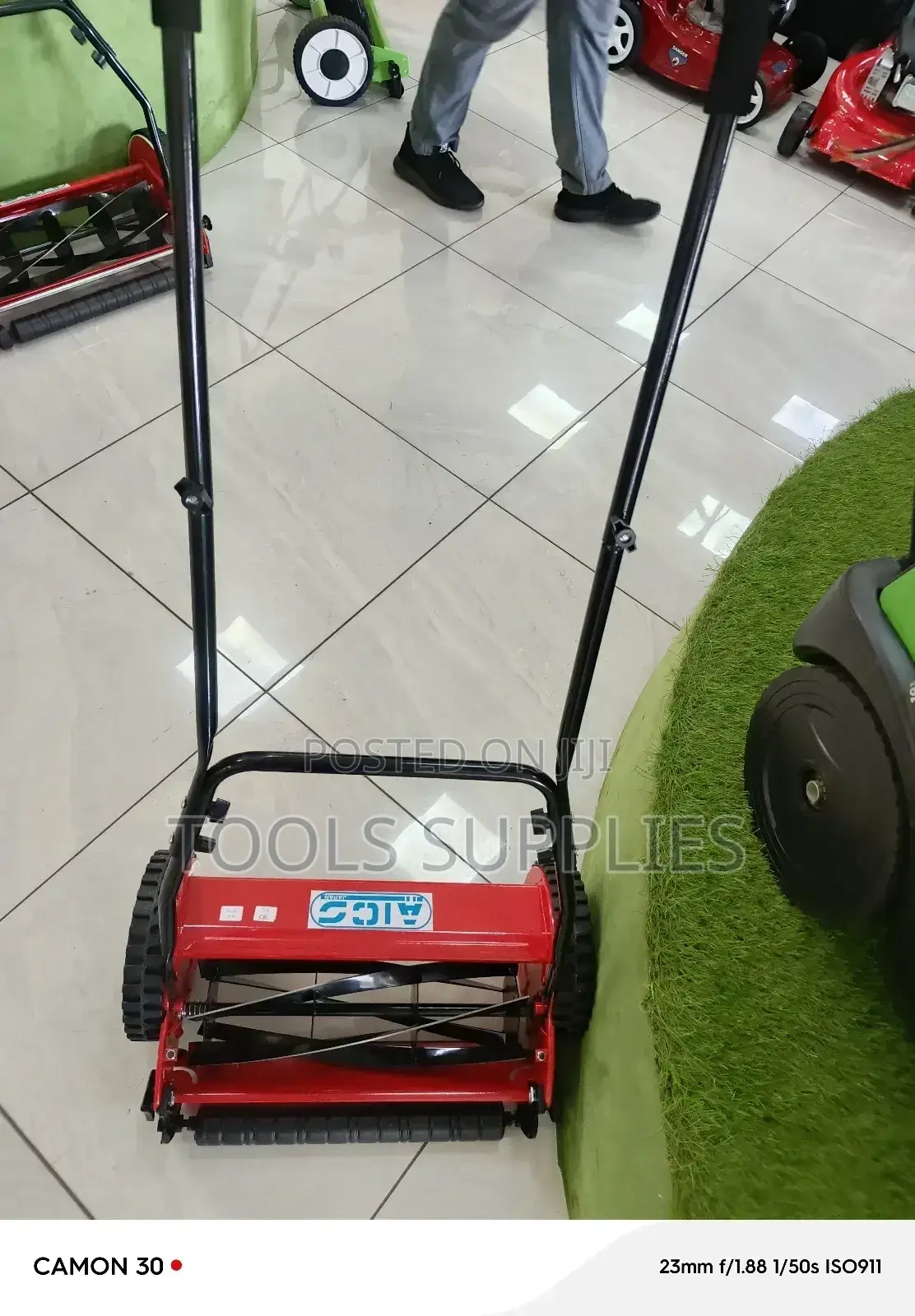 Hand Push Manual Lawn Mower