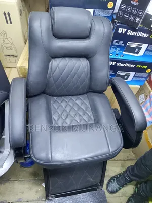 Barber Chair/Kinyozi Barber Chair