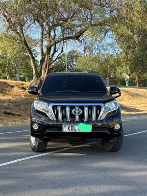 Toyota Land Cruiser Prado 2016 Black
