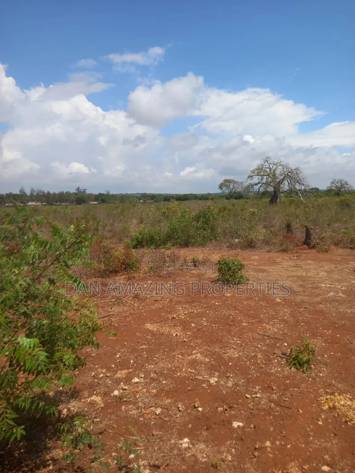 1 Acre in Msa Vipingo for Sale Touching Two Service Road