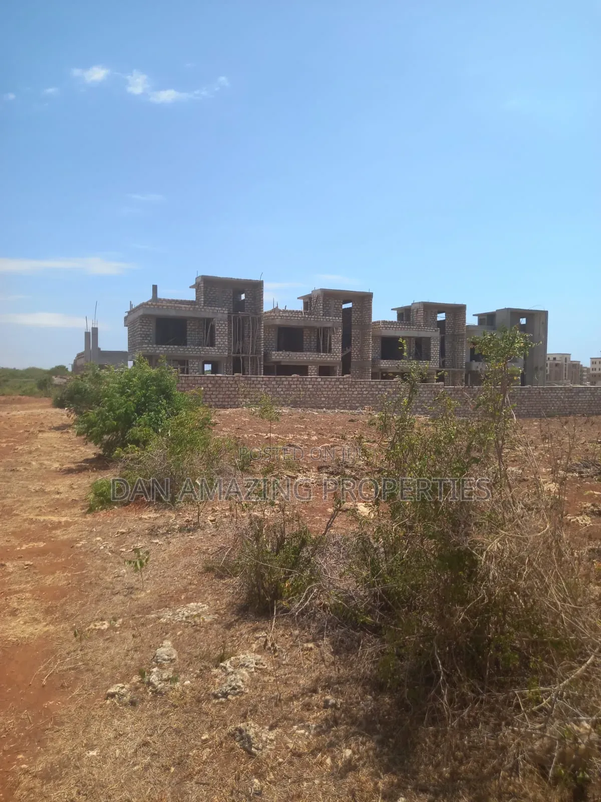 1 Acre in Msa Vipingo for Sale Touching Two Service Road
