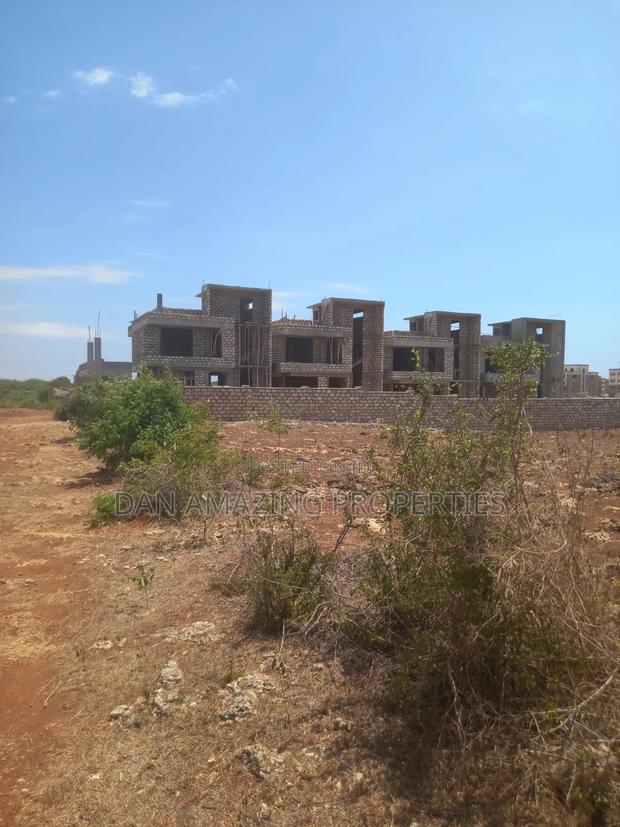 1 Acre in Msa Vipingo for Sale Touching Two Service Road - thumbnail 7