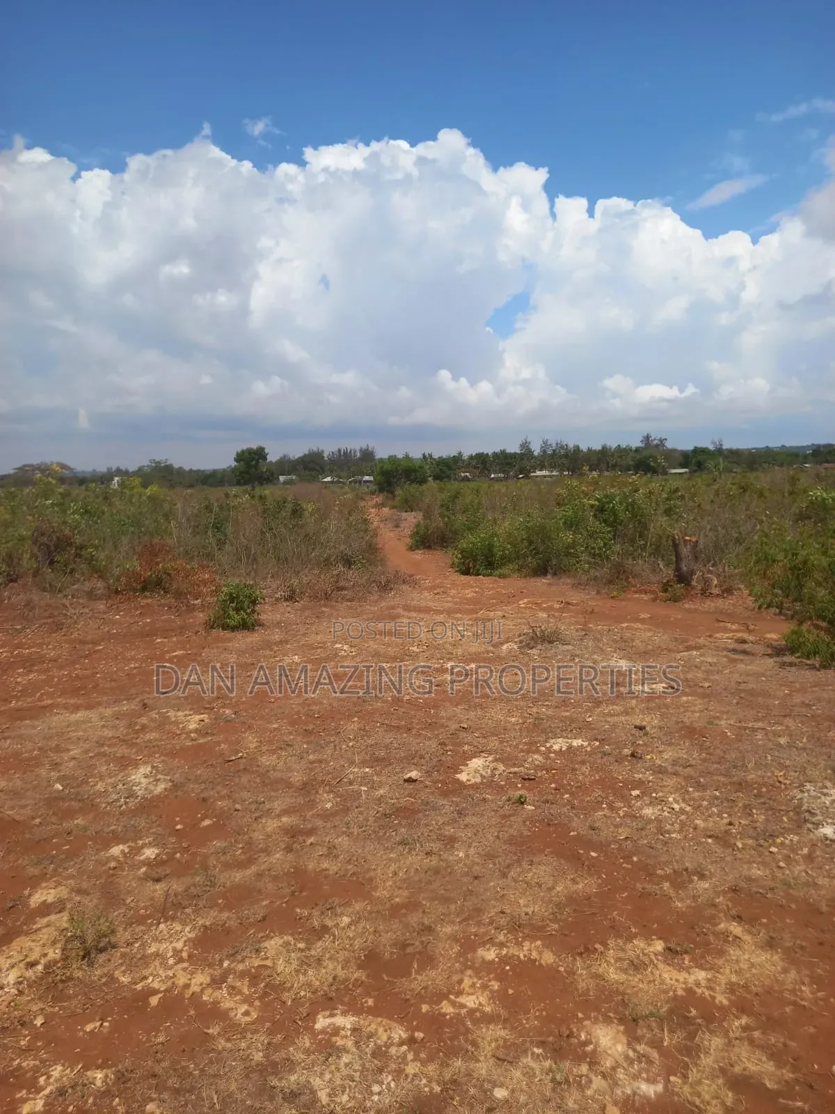 1 Acre in Msa Vipingo for Sale Touching Two Service Road
