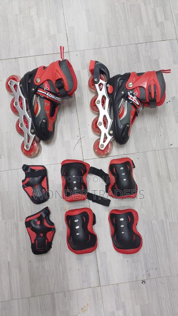 *Skating Shoes*
*Full Set