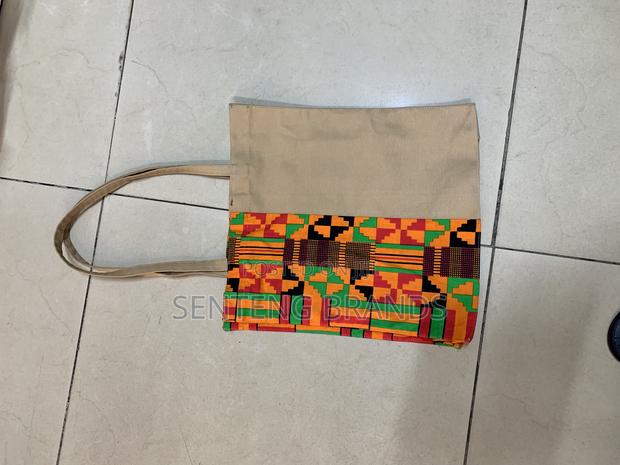 Akra Tote Bags