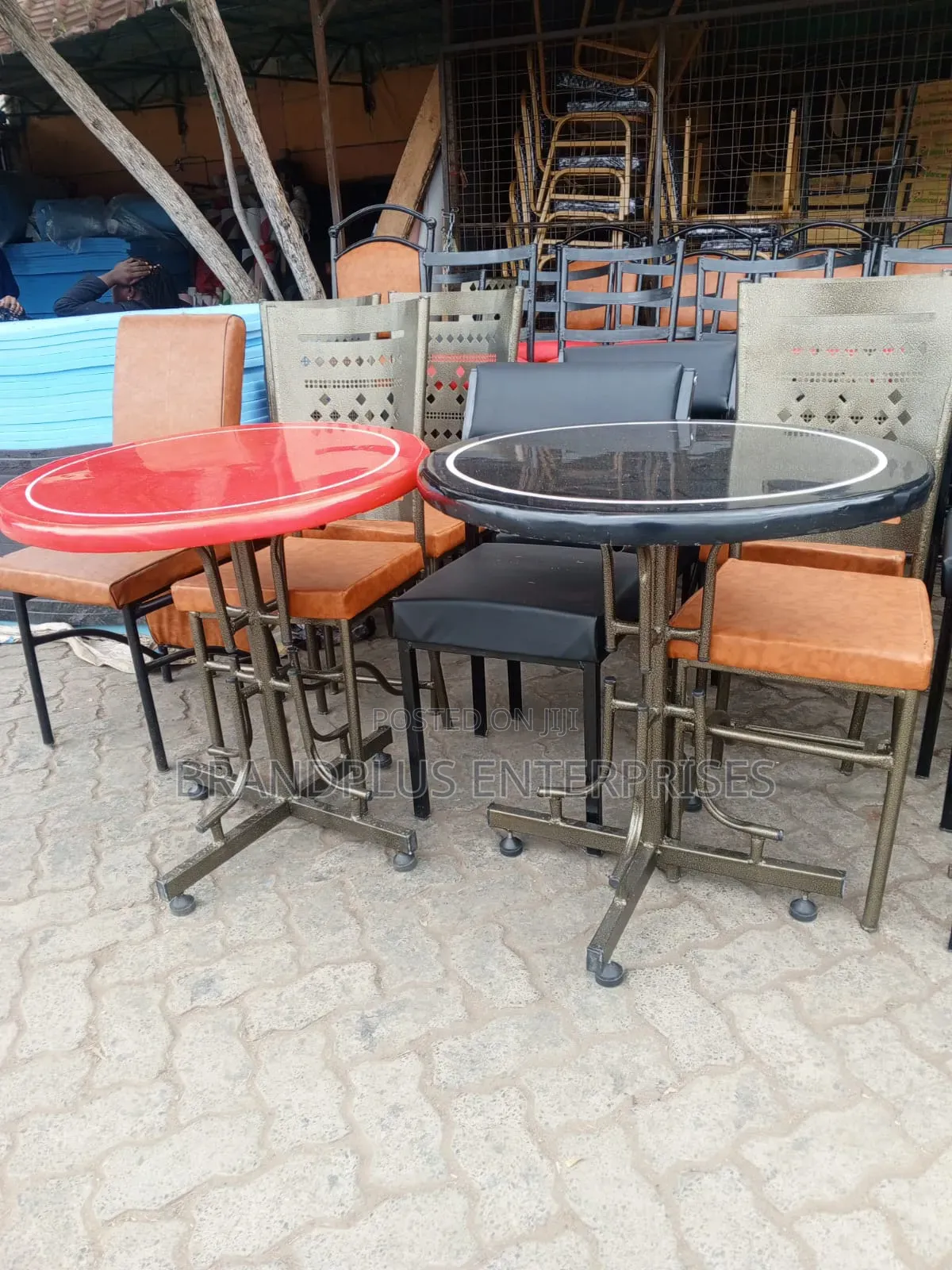 Restaurants And Club Round Table