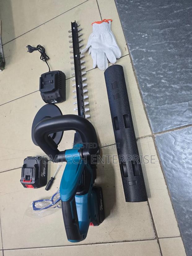 Cordless Hedge Trimmer - thumbnail 2