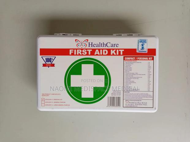First Aid Kit With 25 Items - main view