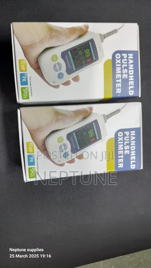Handled Oximeter With 2 Probe