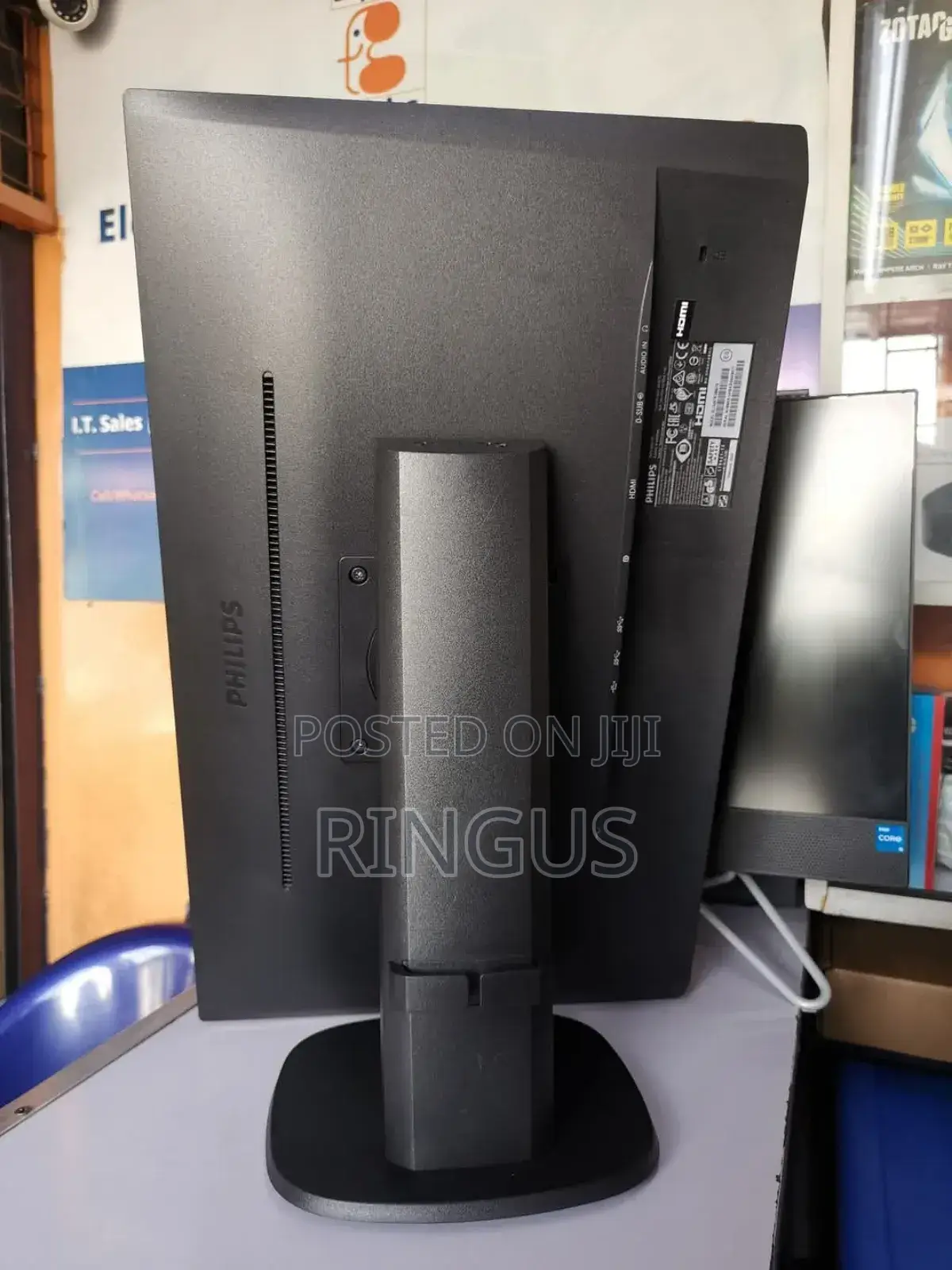 27" Monitor