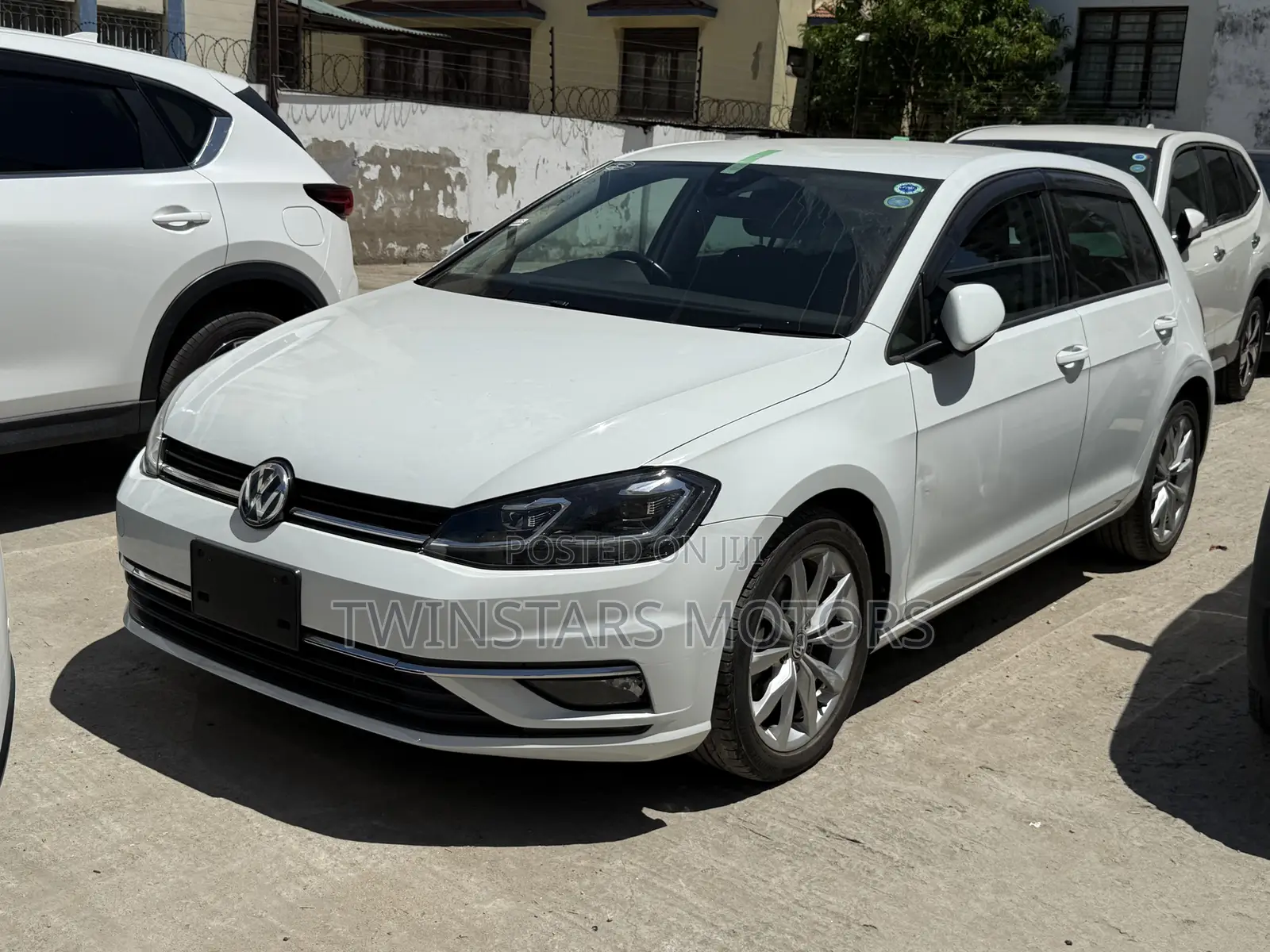 Volkswagen Golf TSI S FWD 2018 White