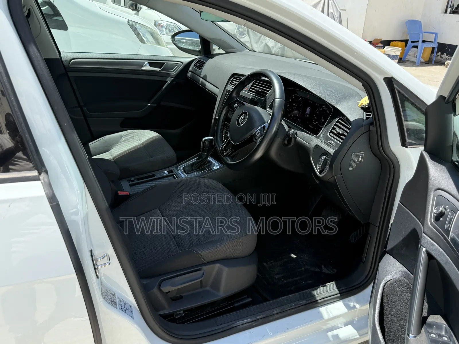 Volkswagen Golf TSI S FWD 2018 White