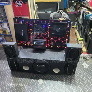 Wallmount Amprack With Disco Lights