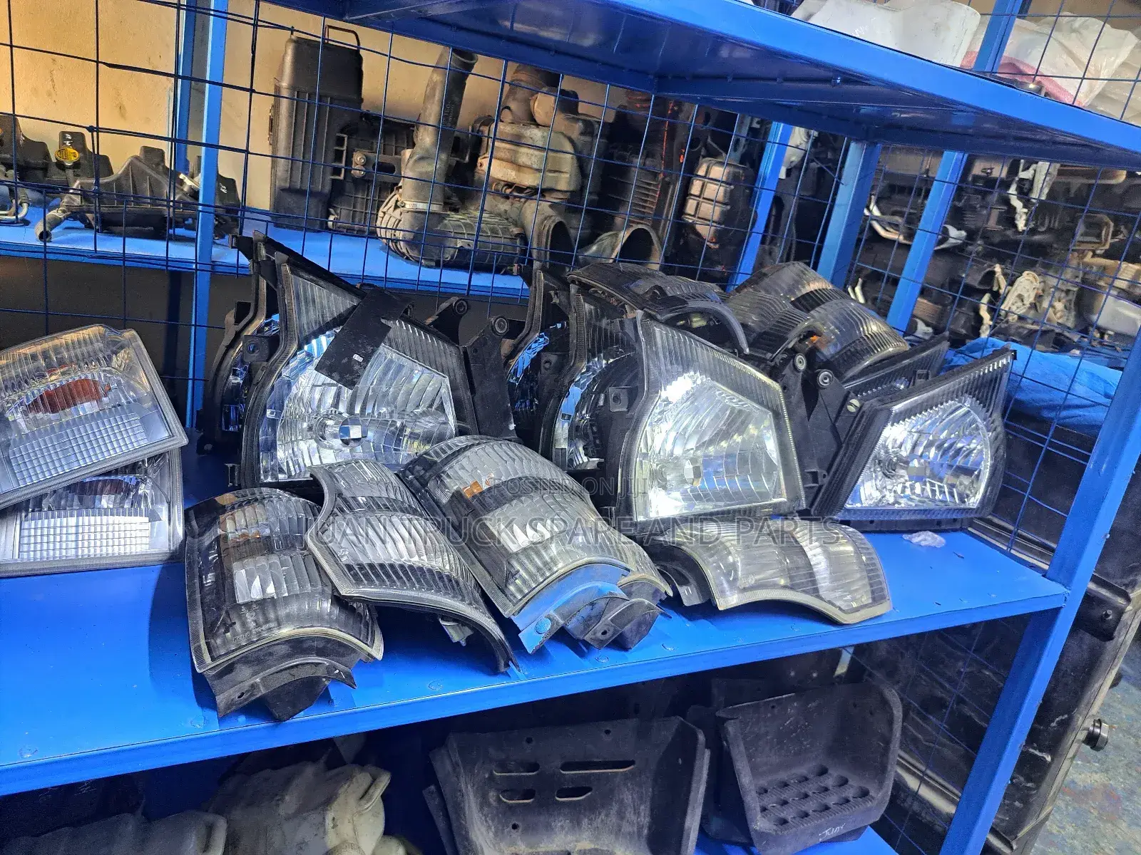 Isuzu 4.3 Headlight