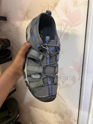Grey Men's Open -Kiatu-Breathable Shoes Size 40 to 44