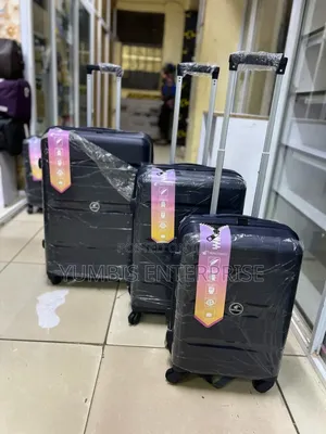 Size 3(28) Rubber Unbreakable Suitcase Set of 3 in 1 at 8500