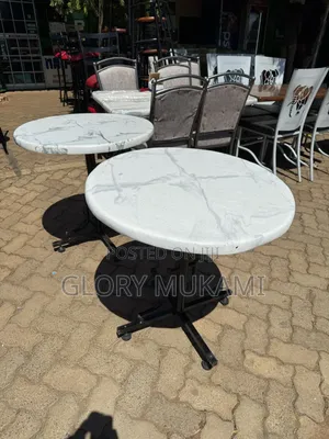 Round White Marble Table