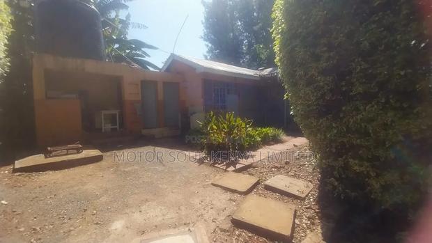 4bdrm House in Garden Estate,Thome. for sale