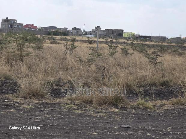 Kamakis - Kiratina Plots on Eighth Acre - thumbnail 4